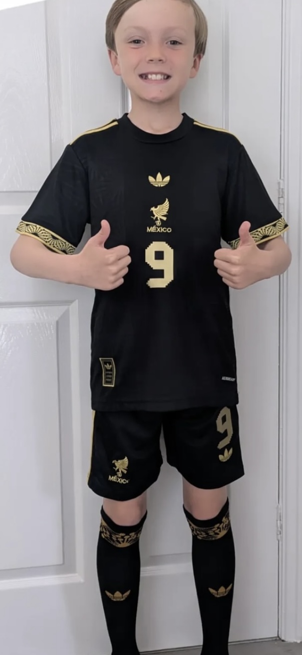 LEGENDARY NUMBER 9