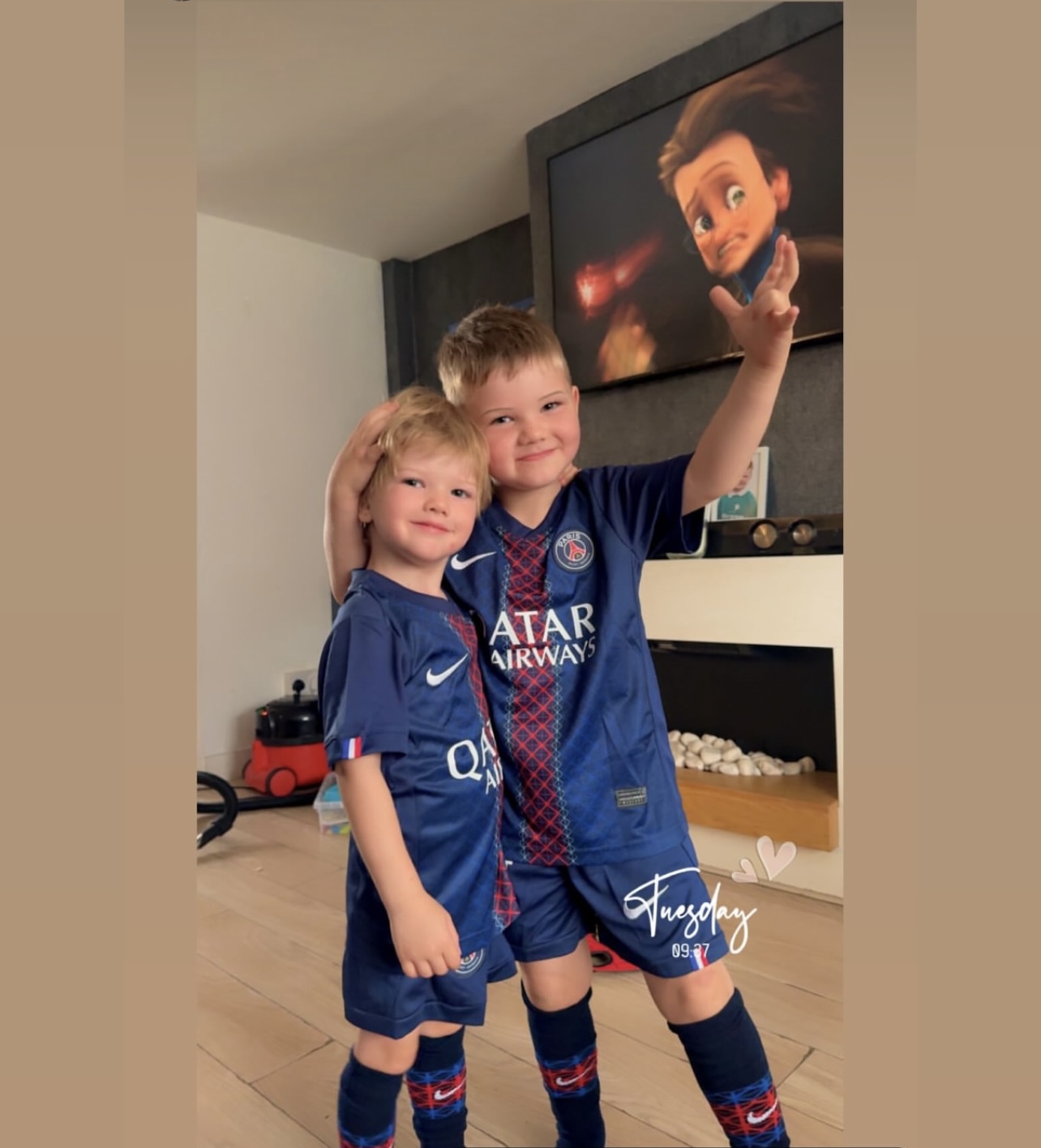 Barcelona Style Siblings