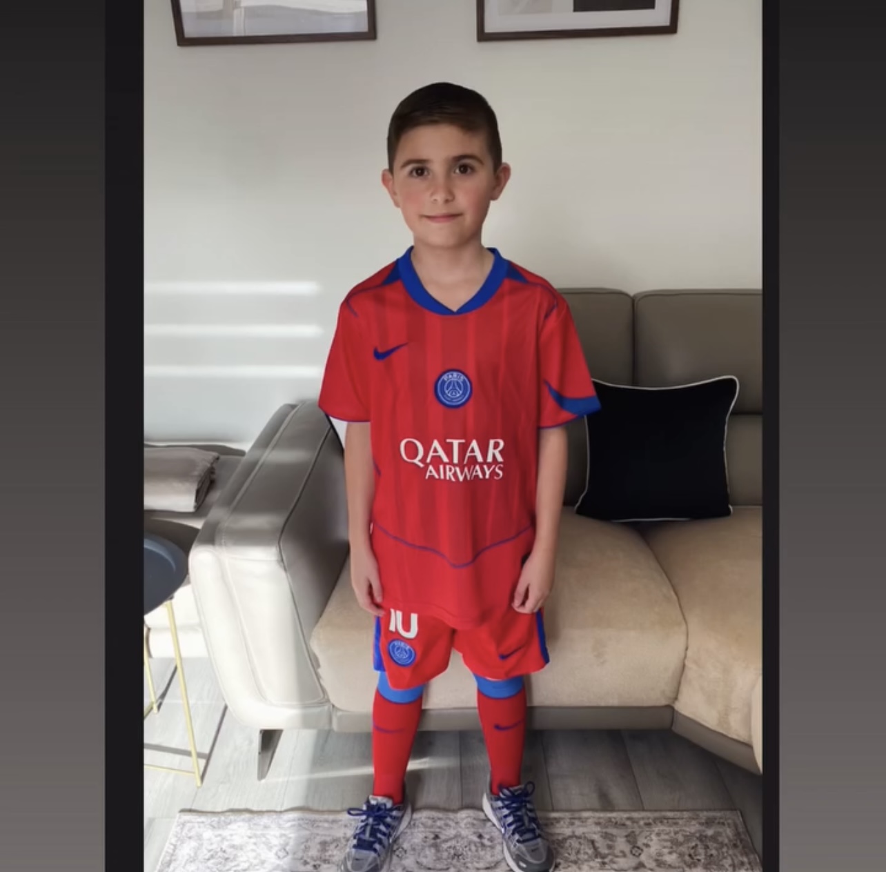 Blue/Red Barcelona Style